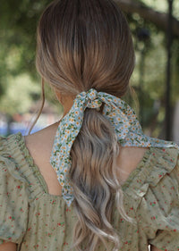 LEAH FLORAL SCARF PONY HAIR TIE